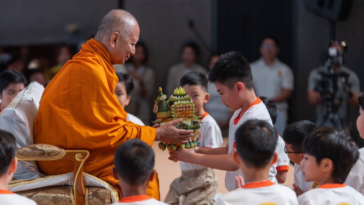 12 เยาวชนก้าวสู่ สามเณรปลูกปัญญาธรรม ปี 11 ภายใต้แนวคิด “กตัญญูคู่ความดี”
