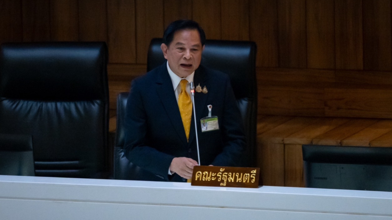 “วรภพ” ซักฟอก “รัฐบาลอิ๊งค์” ทุจริตซื้อไฟแพง “พีระพันธุ์” ลั่นไม่เคยเอื้อนายทุน