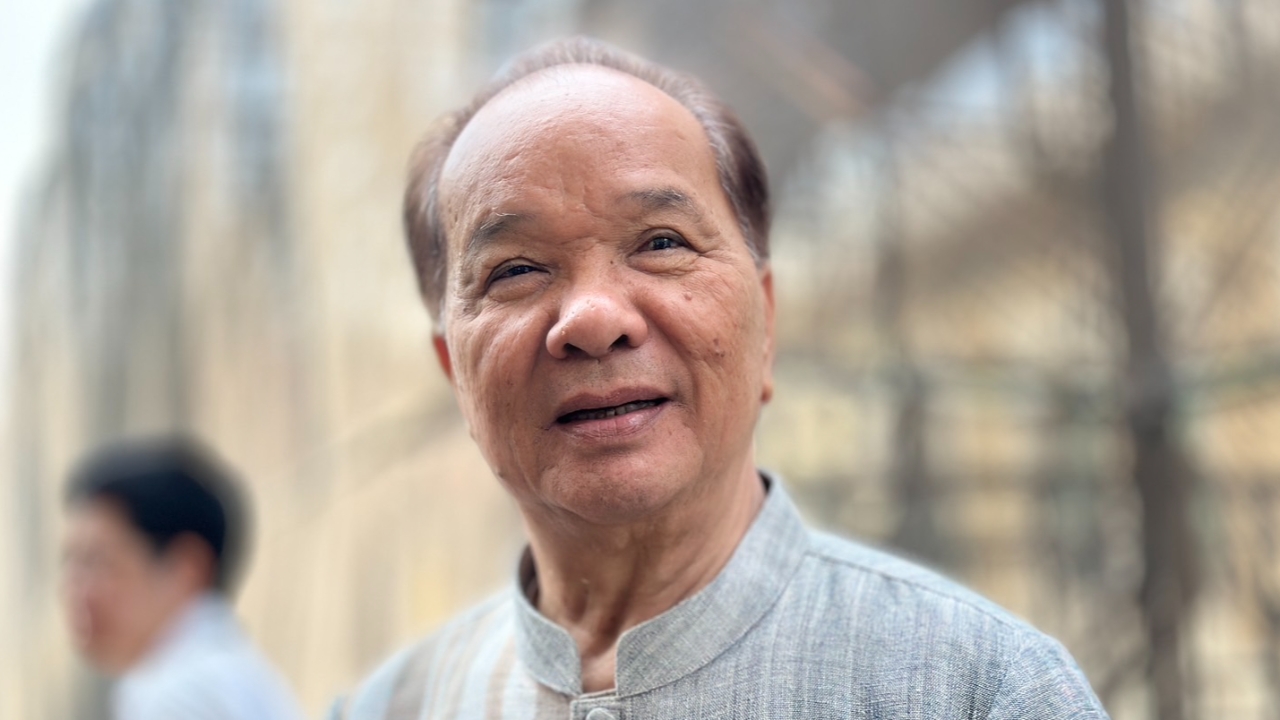 “สมคิด” แจง นายกฯ ให้ สส. อ่านไลน์คอยช่วยเหลือศึกอภิปรายฯ เป็นเรื่องปกติ