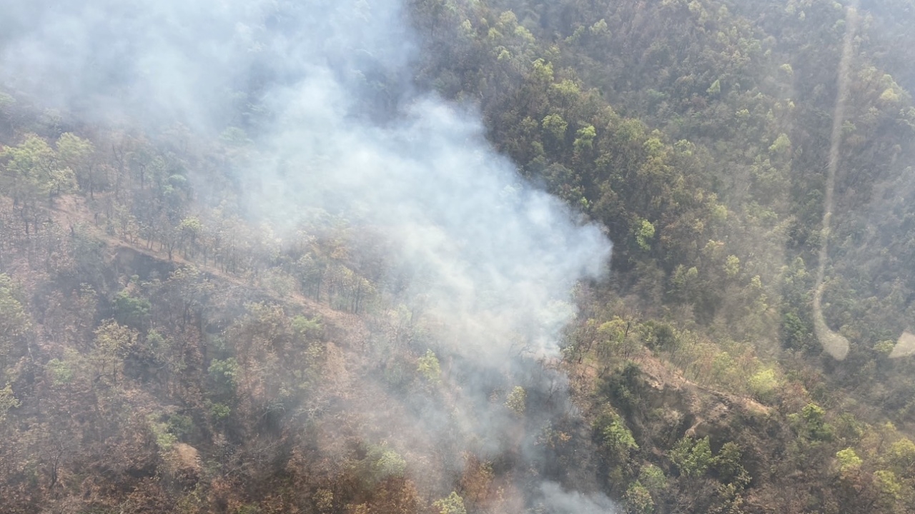 "เชียงใหม่" จมฝุ่น PM 2.5 ปกคลุมหนาแน่น พบจุดความร้อนกระจายทั่ว