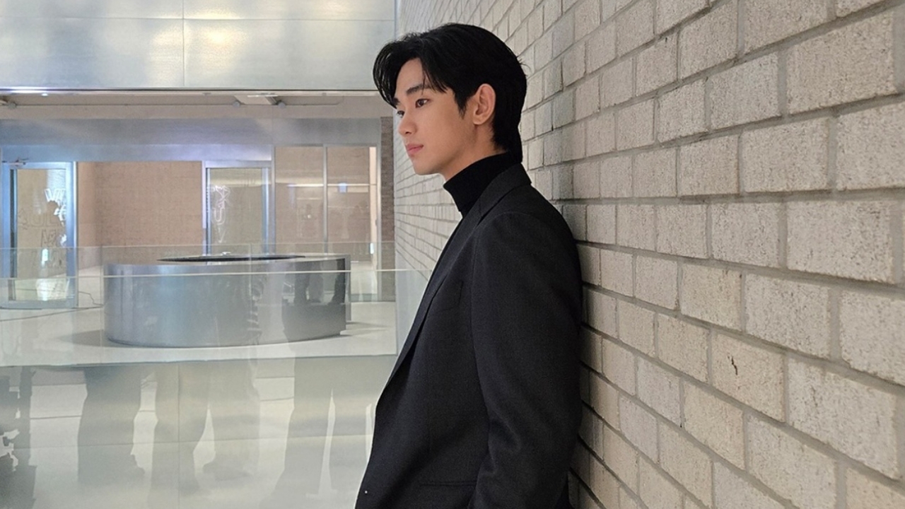 เผยสภาพจิตใจ คิมซูฮยอน เครียดรุนแรงหลังเจอดราม่า ต้นสังกัดยอมรับเคยคบ คิมแซรน จริง