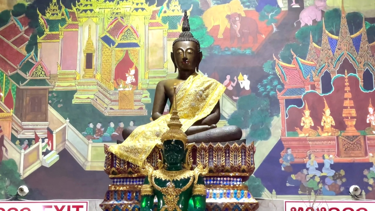 ศรัทธาแน่น แห่ขอพร "หลวงพ่อปากแดง" พร้อมส่องเลขเด็ดอ่างน้ำมนต์ 16/3/68