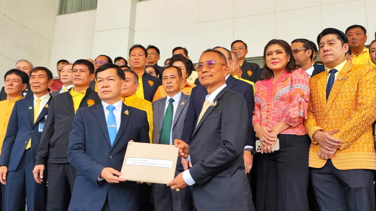 สว. ยกทัพ ยื่น ป.ป.ช. ถอดถอน “ทวี-อธิบดีดีเอสไอ” ปัดเอาคืนทางการเมือง