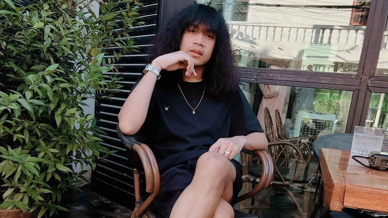 ย้อนเส้นทางชีวิต ปุ้ย L.กฮ. กว่าจะมีวันนี้ไม่ง่าย สุดลำบากร้องเพลงได้เงินคืนละ 50 บาท 