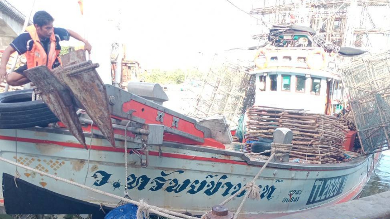 ช่วยได้แล้ว 9 ชีวิตลูกเรือประมง หลังถูกเรือเดินสมุทรชนอับปางกลางทะเล