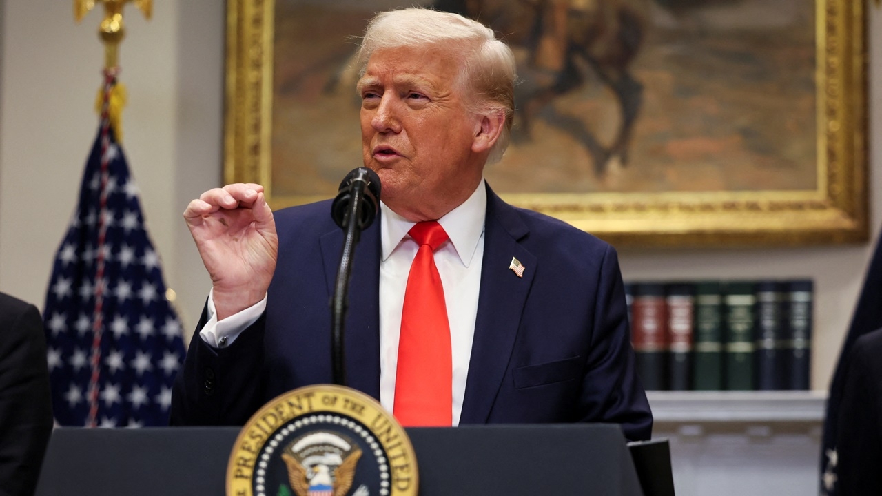 ทรัมป์อัดเซเลนสกี “ไม่ต้องการสันติ” หลังบอกดีลกับรัสเซียยังอีกยาวไกล