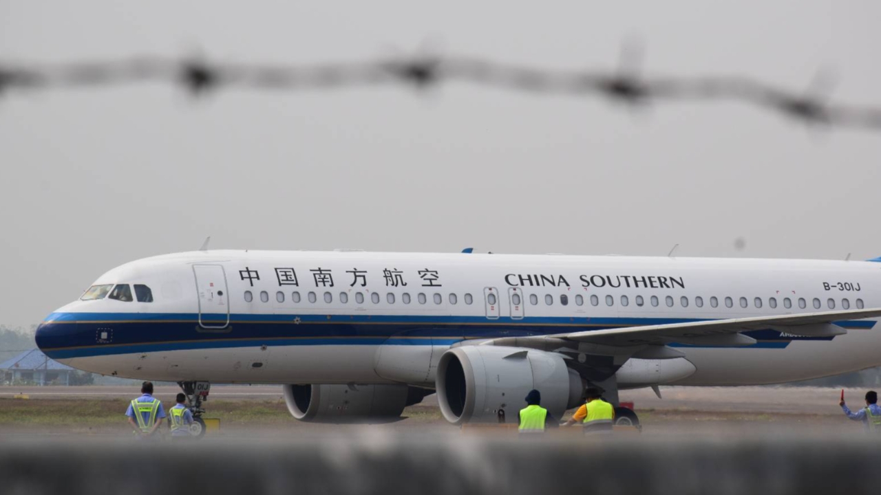 จีนจัด 19 เที่ยวบินรับชาวจีนกลับอีกกว่า 1,400 คน หลัง BGF ลุยปราบแก๊งคอลฯ