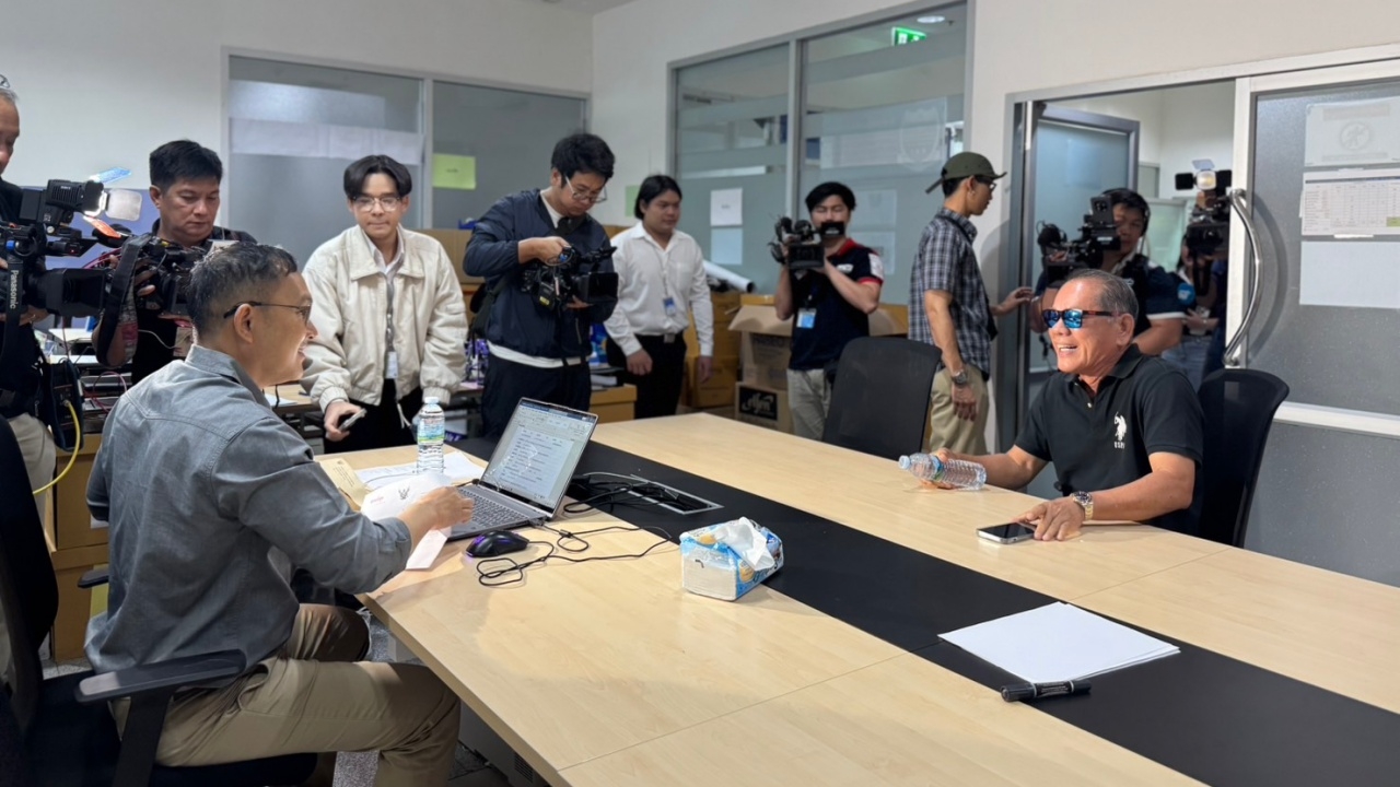 "เสี่ยพงษ์" พบ DSI เล่าวันออกเรือหา "แตงโม" ตั้งข้อสังเกตดินโคลนที่ศีรษะ