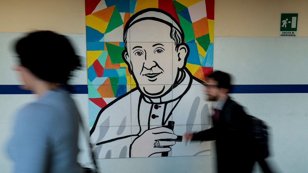 วาติกันเผย โป๊ปฟรานซิสอาการทรงตัว หลังการหายใจล้มเหลวเฉียบพลัน