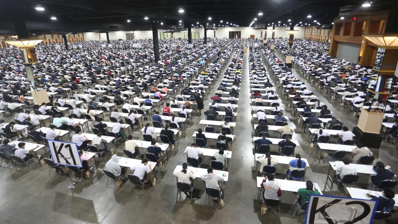 สอบเตรียมอุดม 2568 ยอดผู้สมัครพุ่ง 13,361 คน สูงสุดในรอบ 17 ปี แนะเลี่ยงรถติด