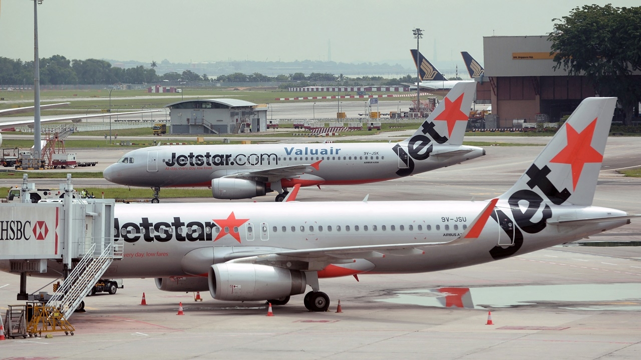 โจ๋วัย 17 ถือปืนลูกซองขึ้นเครื่องบินออสเตรเลีย ผู้โดยสารช่วยกันจับไว้ได้