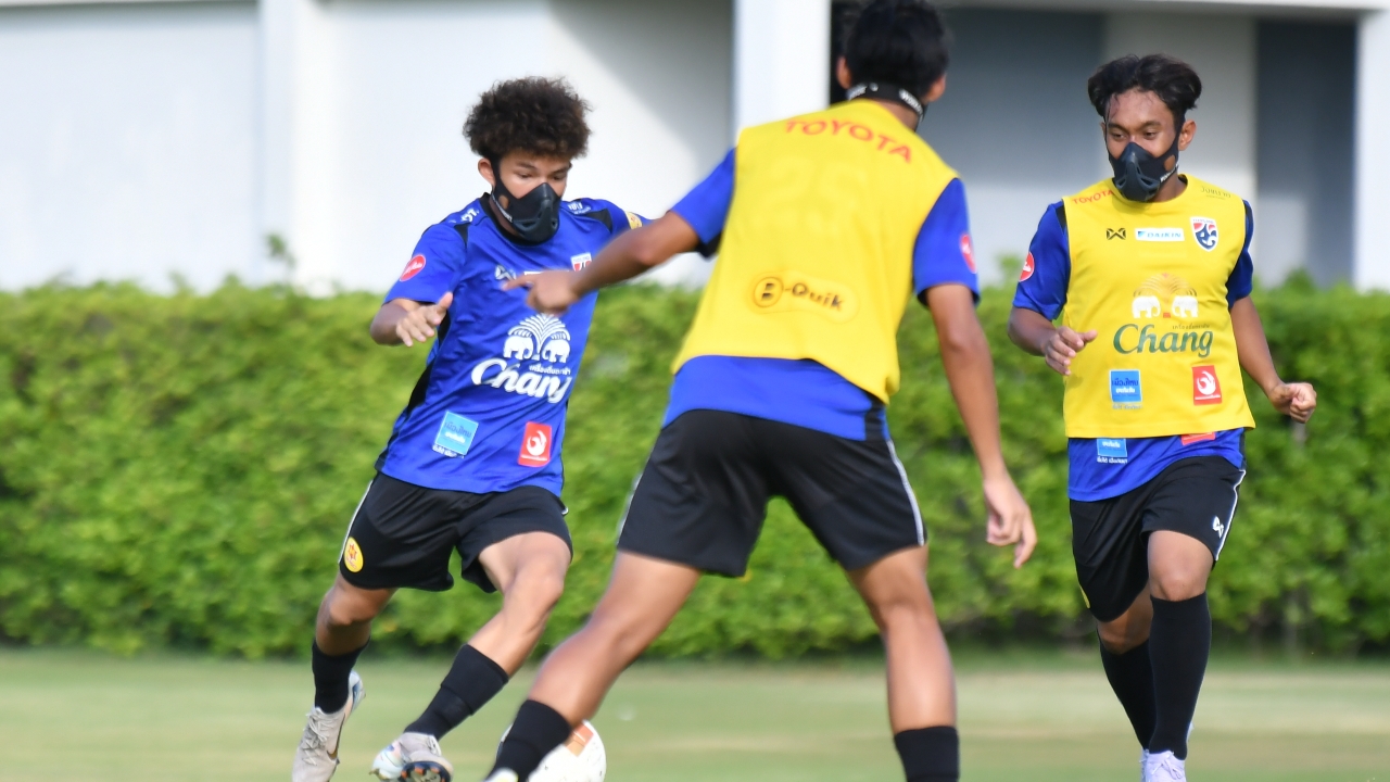 ทีมชาติไทย U17 เร่งฟิตซ้อมต่อ “ปรเมศ” หวังทีมปรับตัวเรื่องระบบหายใจได้โดยเร็ว
