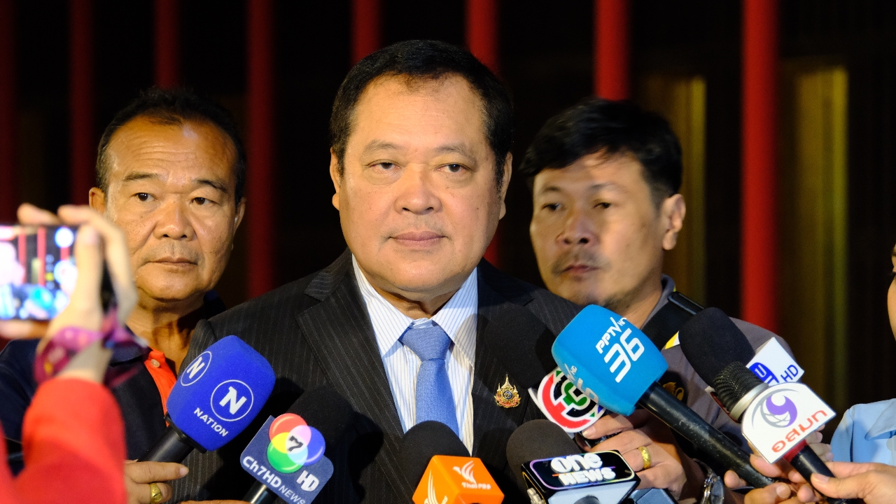 “ทวี” ไม่หวั่น สว. สู้กลับ แจงรับแค่เรื่องฟอกเงิน เพราะมีเงินสะพัด 300 ล้าน