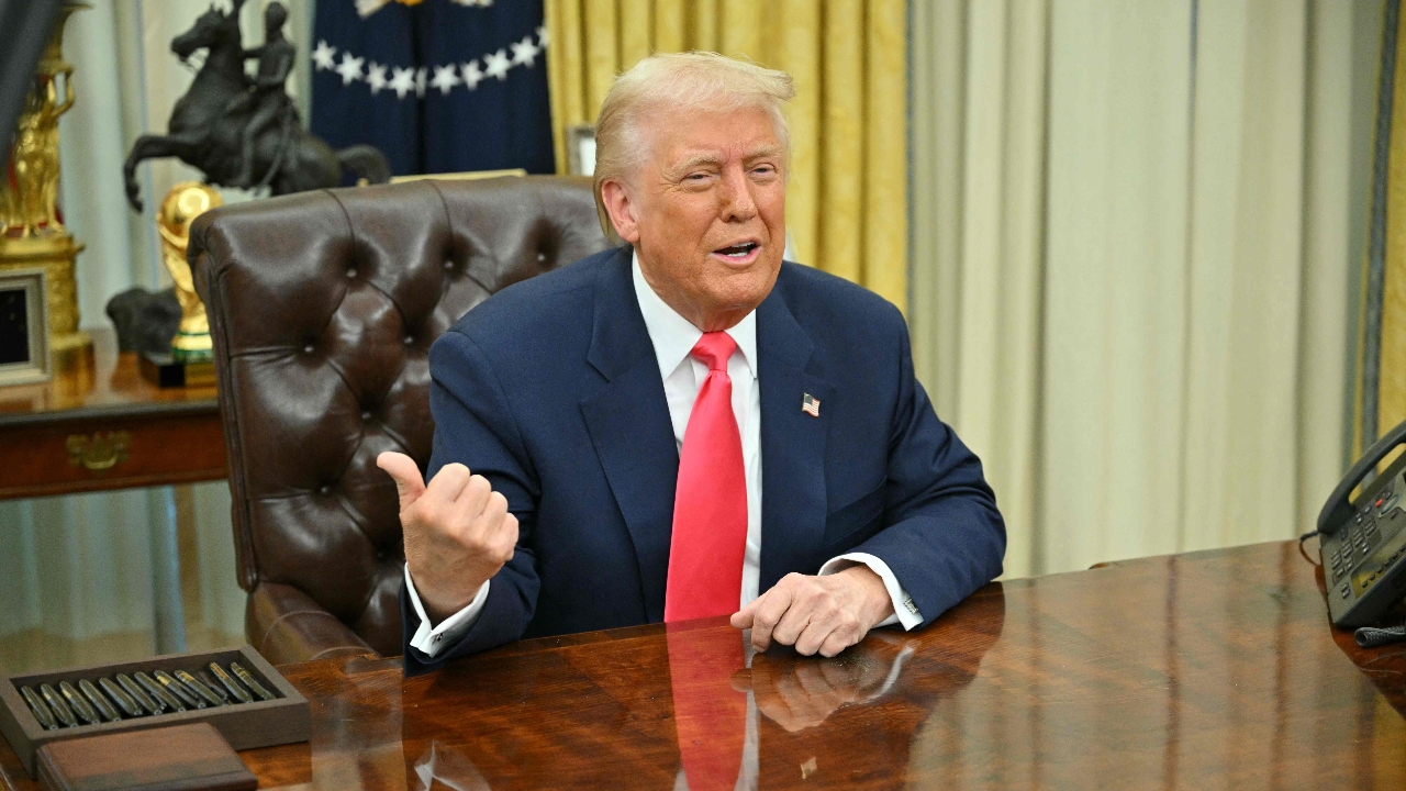 ทรัมป์หันมากดดันรัสเซีย เผยกำลังพิจารณาอย่างจริงจังว่าจะออกมาตรการขึ้นภาษี คว่ำบาตรรอบใหม่