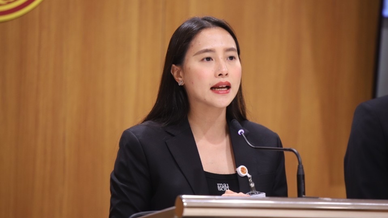 “รักชนก” เดือด ฟาดบอร์ดประกันสังคม ปกปิดมีพิรุธไม่ยอมให้ข้อมูล กมธ.