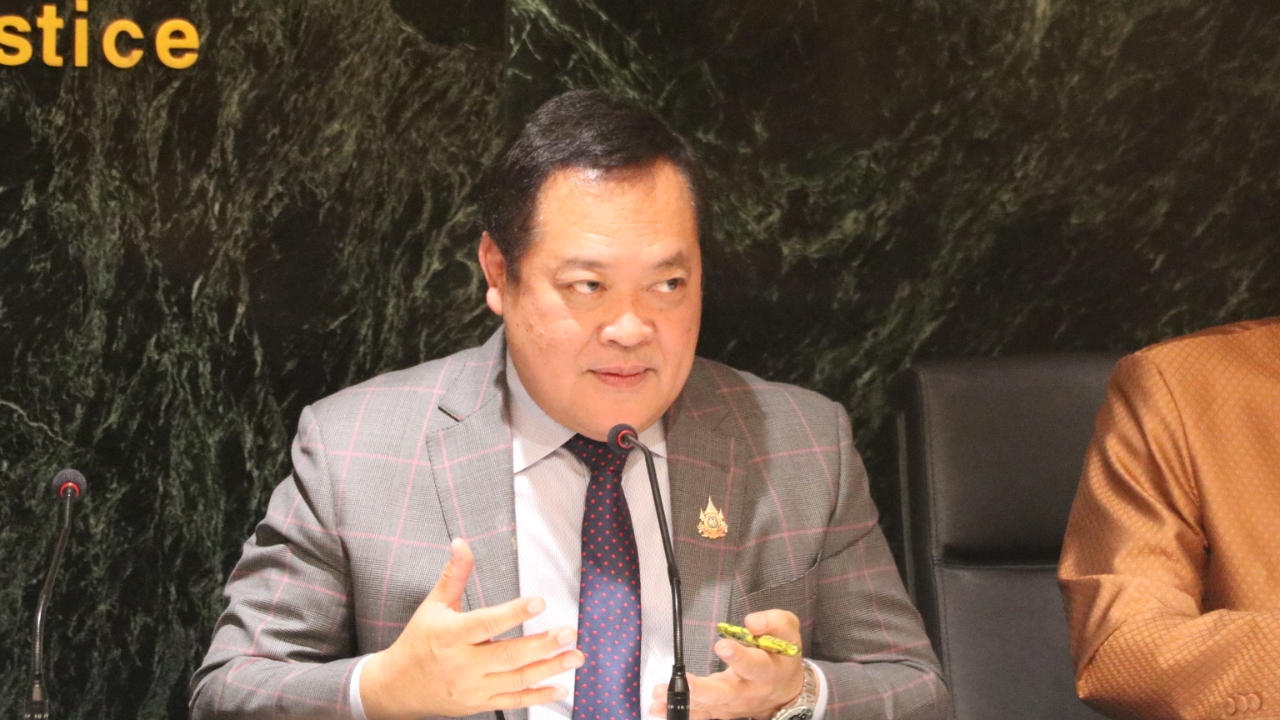 “ทวี” เผย 5 ชาวอุยกูร์ยังติดคดีที่ไทย หากหมดคดีพร้อมส่งกลับคืนแผ่นดินแม่