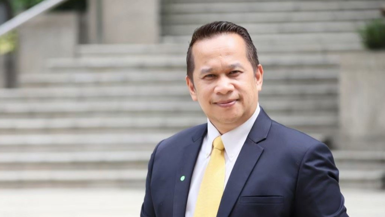 “อนุสรณ์” บอก “ทักษิณ” ออกจากชั้น 14 นานแล้ว เหน็บมีแต่ฝ่ายค้านยังขังตัวเองไว้