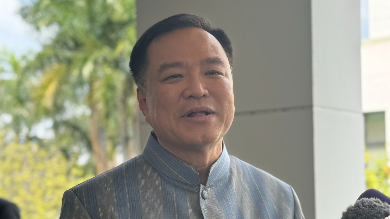 “อนุทิน” จวกสื่อ ปั่นข่าวอิสราเอลบุกปายทำเสียเวลา งดออกความเห็นส่งอุยกูร์กลับจีน