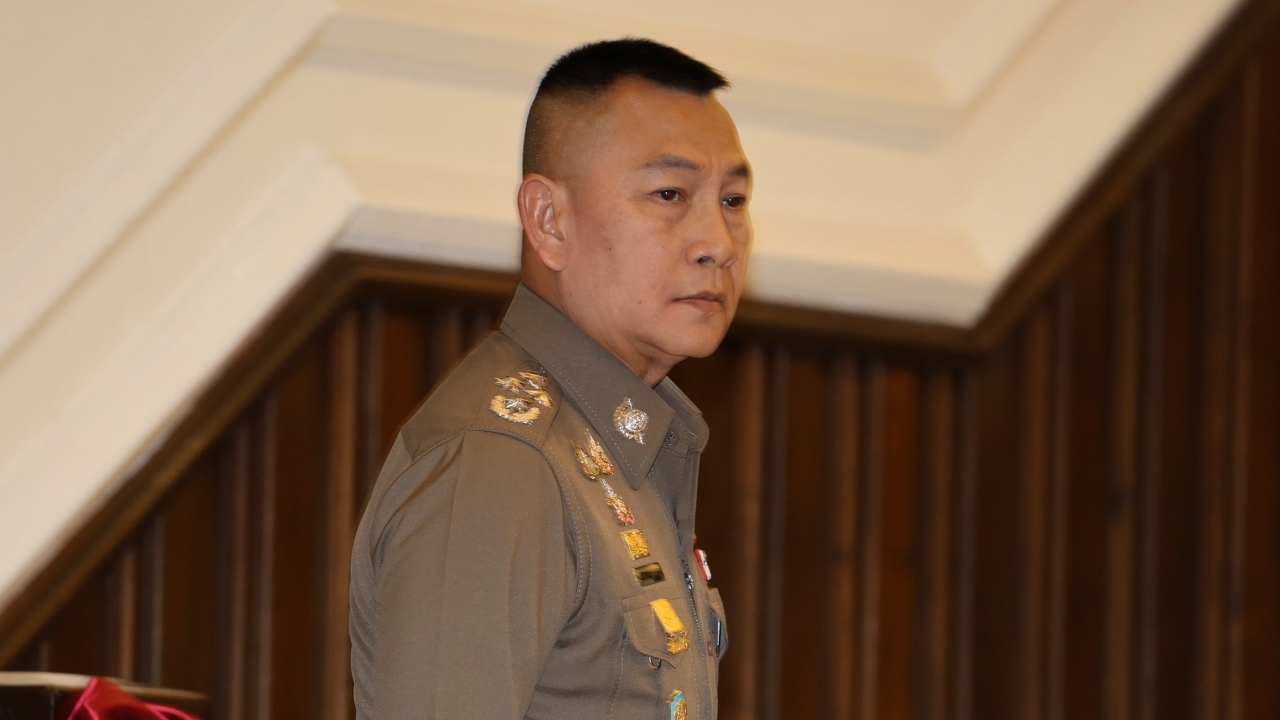 ผบ.ตร. เลี่ยงตอบปมภาพรถบรรทุกออกจาก ตม. อ้างส่งตัวอุยกูร์เป็นเรื่องความมั่นคง