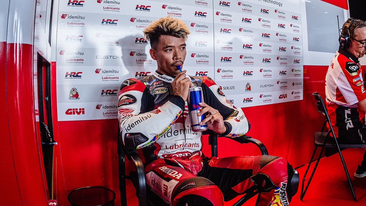 “ก้อง” สมเกียรติ นักบิดไทยคนแรกในประวัติศาสตร์ Moto GP เปิดใจหลังจบสนามแรก ที่บุรีรัมย์