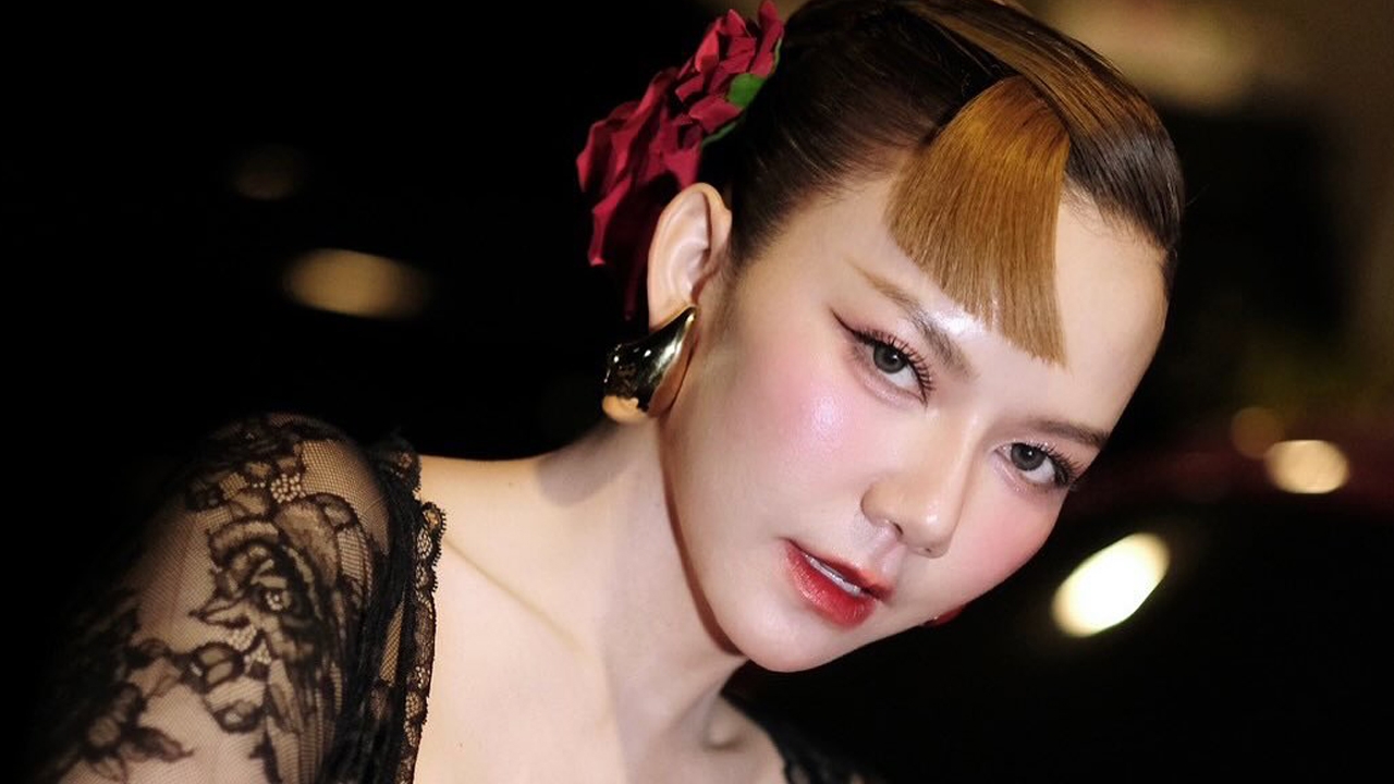 โสดล็อกมง จ๊ะ นงผณี ขำพ่อแม่เป็นพ่อสื่อแม่สื่อ แนะนำหมอโรคหัวใจไว้ให้