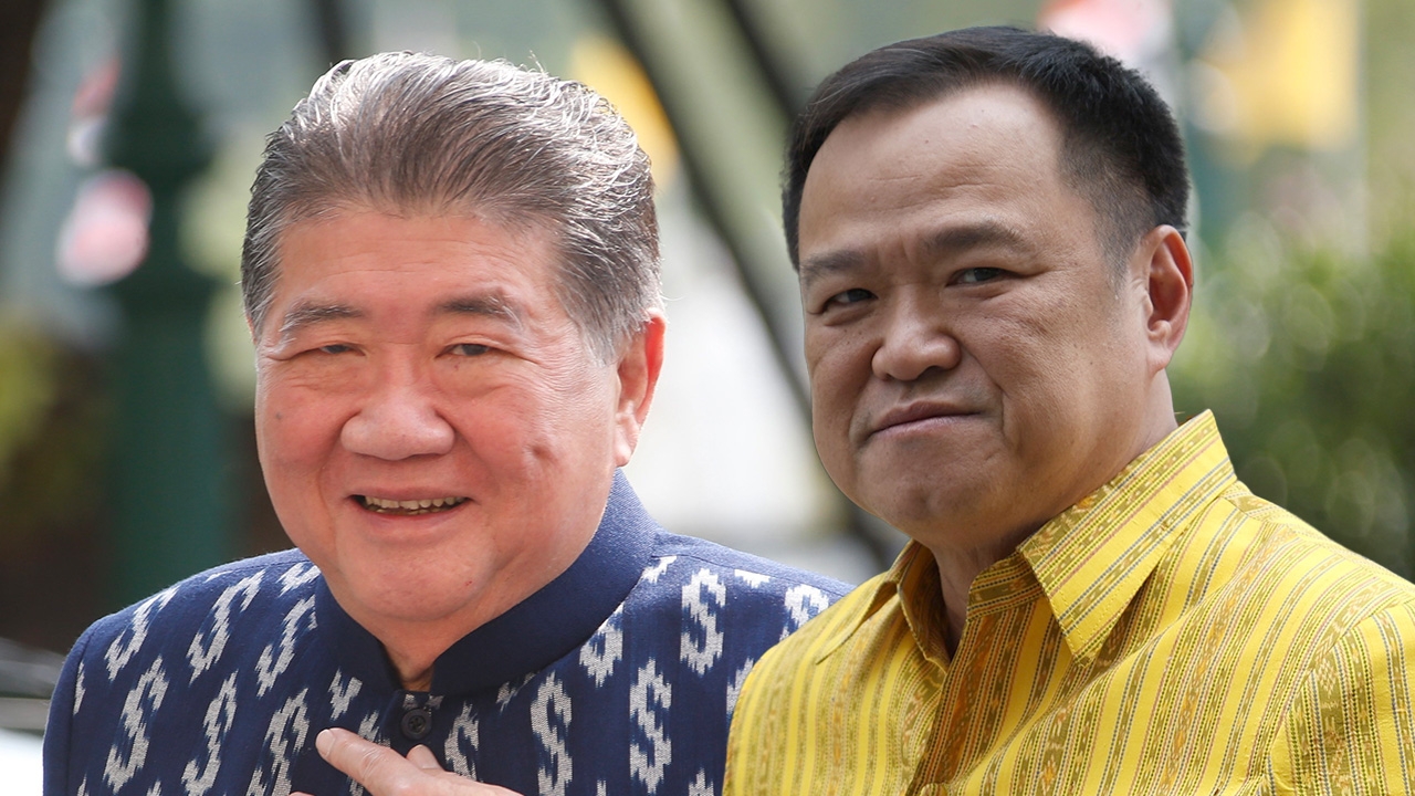 จับอาการเพื่อไทย “หัวหมุน” รุกศึกในรับศึกนอก : ไล่ “หนู” ต้อน “งูเห่า” สะท้านม็อบชาวนา