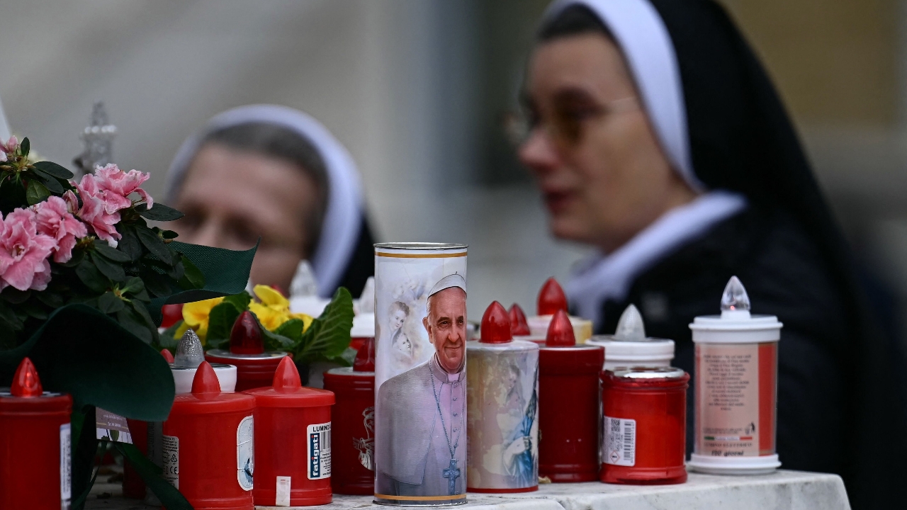 วาติกันเผย พระอาการโดยรวมของโป๊ปฟรานซิสดีขึ้นเล็กน้อย