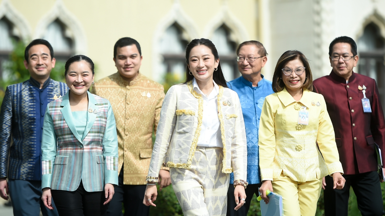 “นายกฯ อิ๊งค์” บอก วงดินเนอร์พรรคร่วมรัฐบาลเย็นนี้ ไม่มีอะไรต้องเคลียร์