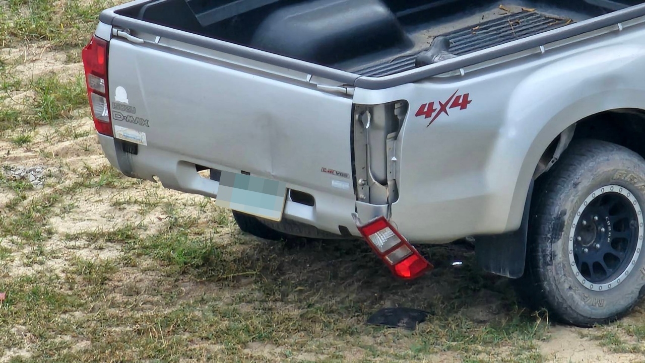 ระเบิดรถกระบะ ในสนามบินนราธิวาส ก่อน "ทักษิณ" ลงพื้นที่ 1 ชม.