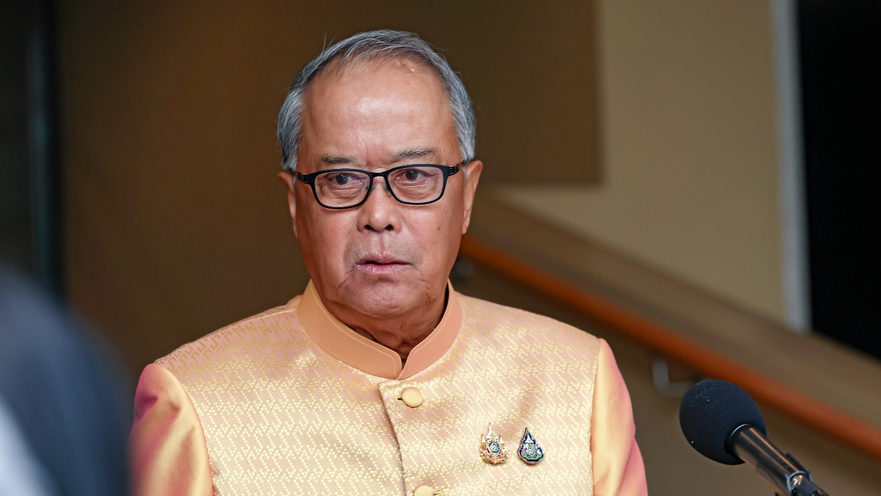 ครม. ถกลับ ให้ “ชูศักดิ์” ขอความชัดเจนศาลรธน. ปมคำนิยามไม่ซื่อสัตย์สุจริต