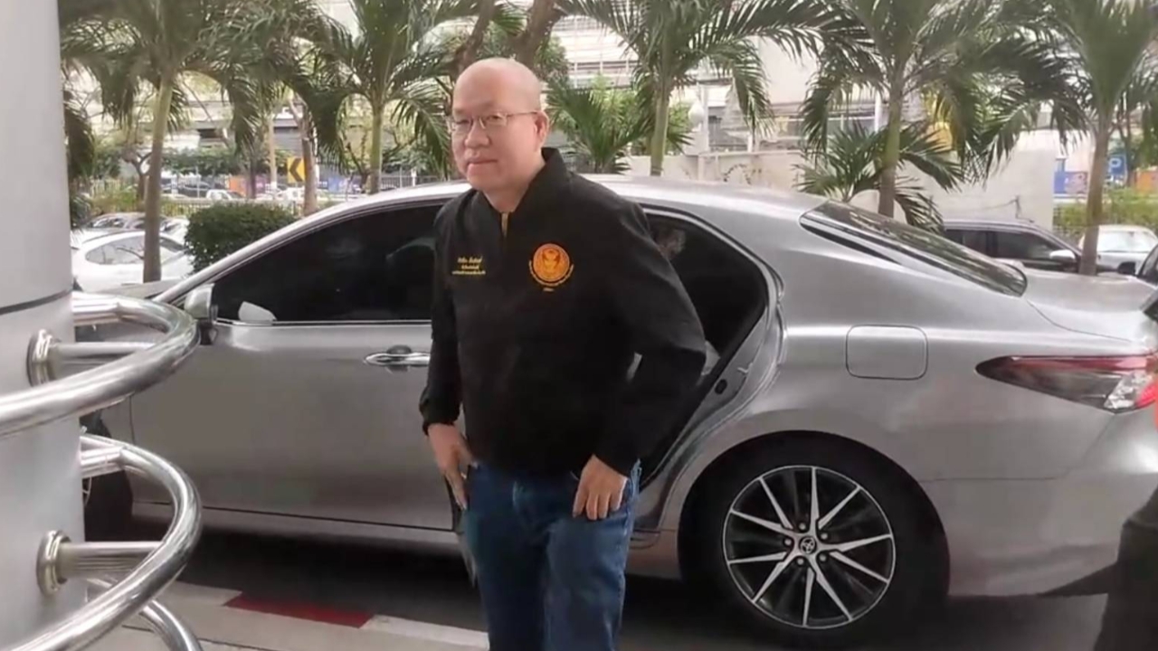 ศาลสั่งจำคุก "อัจฉริยะ" เป็นเวลา 2 เดือน ฐานละเมิดอำนาจศาล