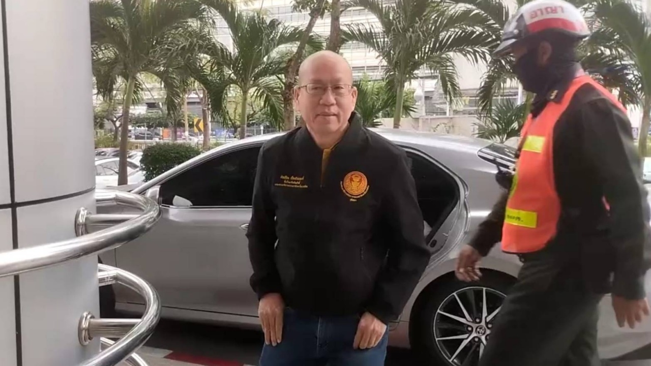 ศาลอนุญาตปล่อยชั่วคราว "อัจฉริยะ" คดีละเมิดอำนาจศาล ตีราคาประกัน 50,000 บาท