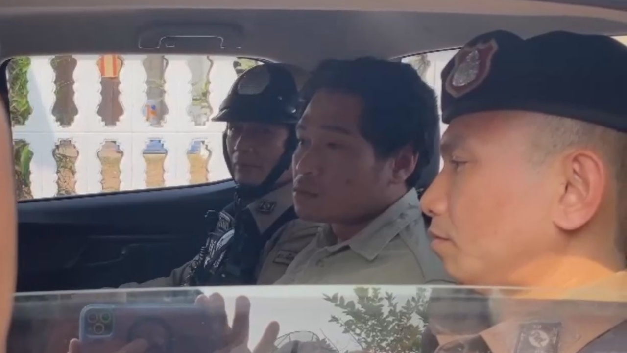 คุมตัวทำแผน "ผัวโหด" บุกกระหน่ำแทงเมีย 8 แผล ดับสลด ญาติร่ำไห้ขอให้ประหาร