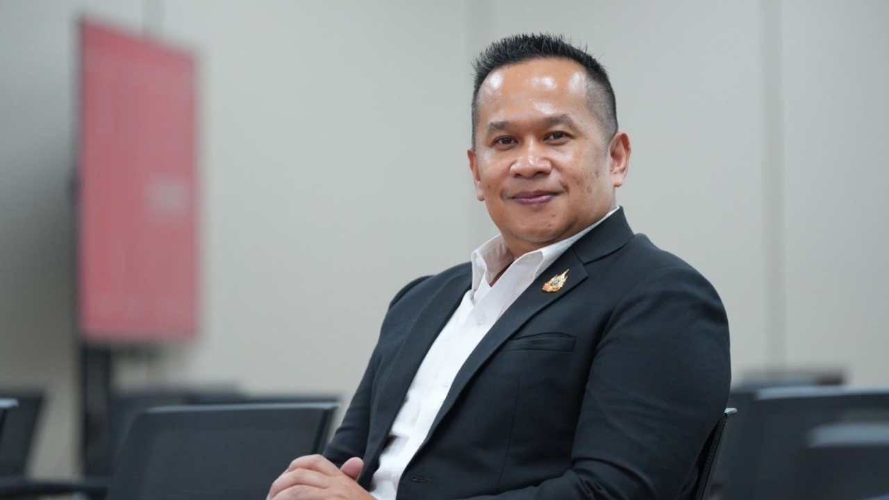 เพื่อไทยแนะฝ่ายค้านวางใจให้สงบ เห็นต่างเรื่องปกติ ฝากภูมิใจไทยทบทวนท่าที