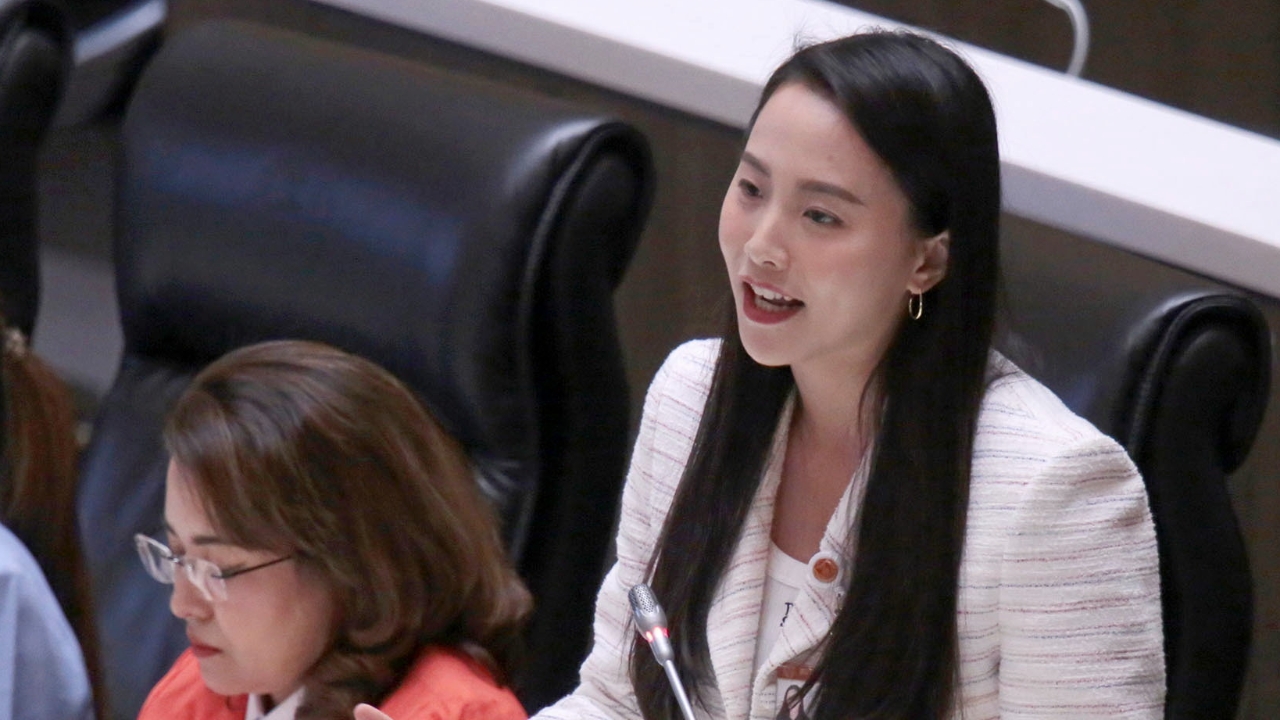 “รักชนก” กางงบประกันสังคม รายจ่ายเพิ่ม บินเฟิร์สคลาส ค่าตอบแทนประจำปี 100 ล้าน