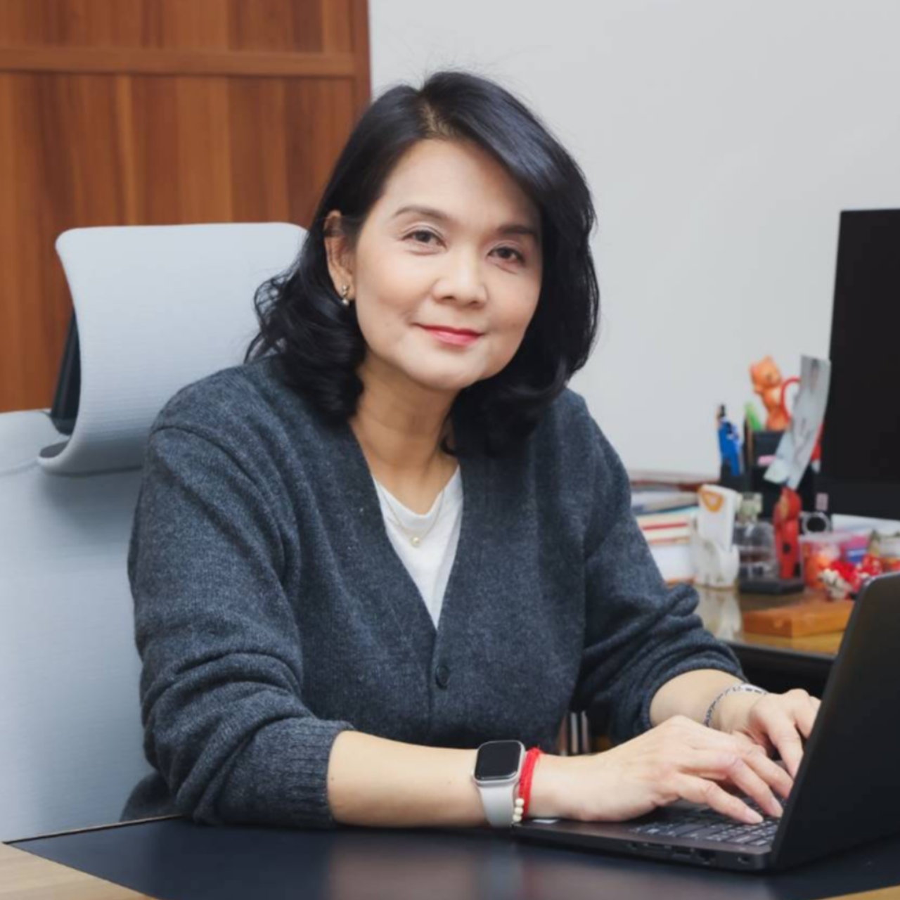 “พิรงรอง”หวั่นอุตสาหกรรมโทรทัศน์ตายหากไม่มีใครช่วย 