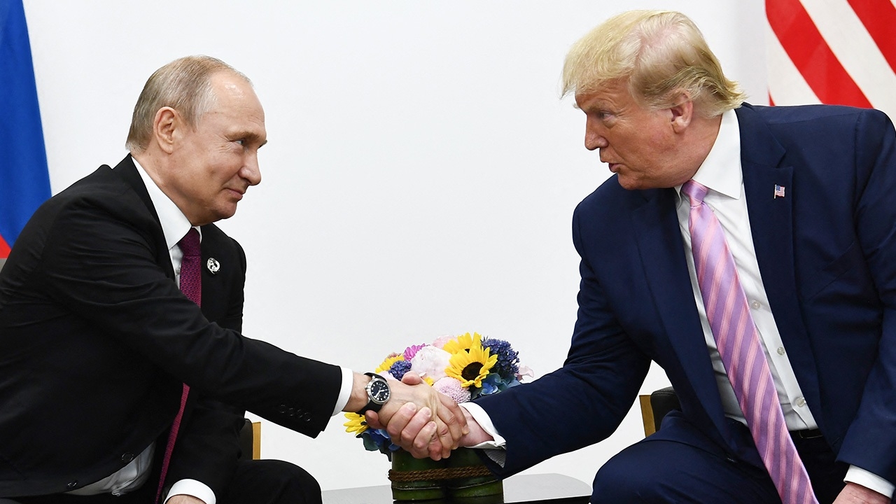 จับตา "ทรัมป์-ปูติน" ปิดประตูหารือแผนสันติภาพยูเครน ทำชาติยุโรปผวา