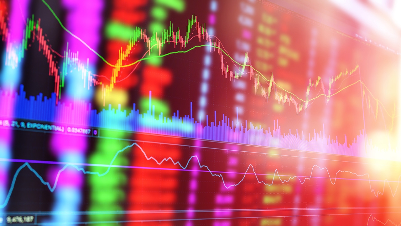 หุ้นไทยดิ่ง 35 จุดในรอบ 5 ปี "ณวัฒน์" ทุ่ม 180 ล้านบาทคว้าลิขสิทธิ์ "MUT"