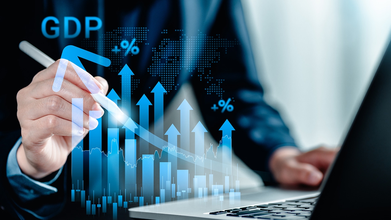 สศช. คาดจีดีพีปนี้โตแค่ 2.8% แนะเพิ่มแพ็กเกจลงทุน-ปันงบเงินดิจิทัลจัดการน้ำ