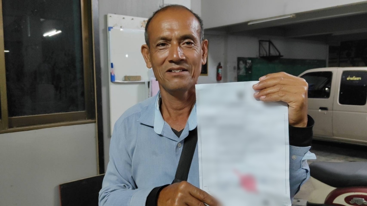 นายช่างเทศบาล ล้มแทบจับ ถูกลอตเตอรี่ 12 ล้าน รับวัยเกษียณ เชื่อเป็นบุญที่สะสมมา