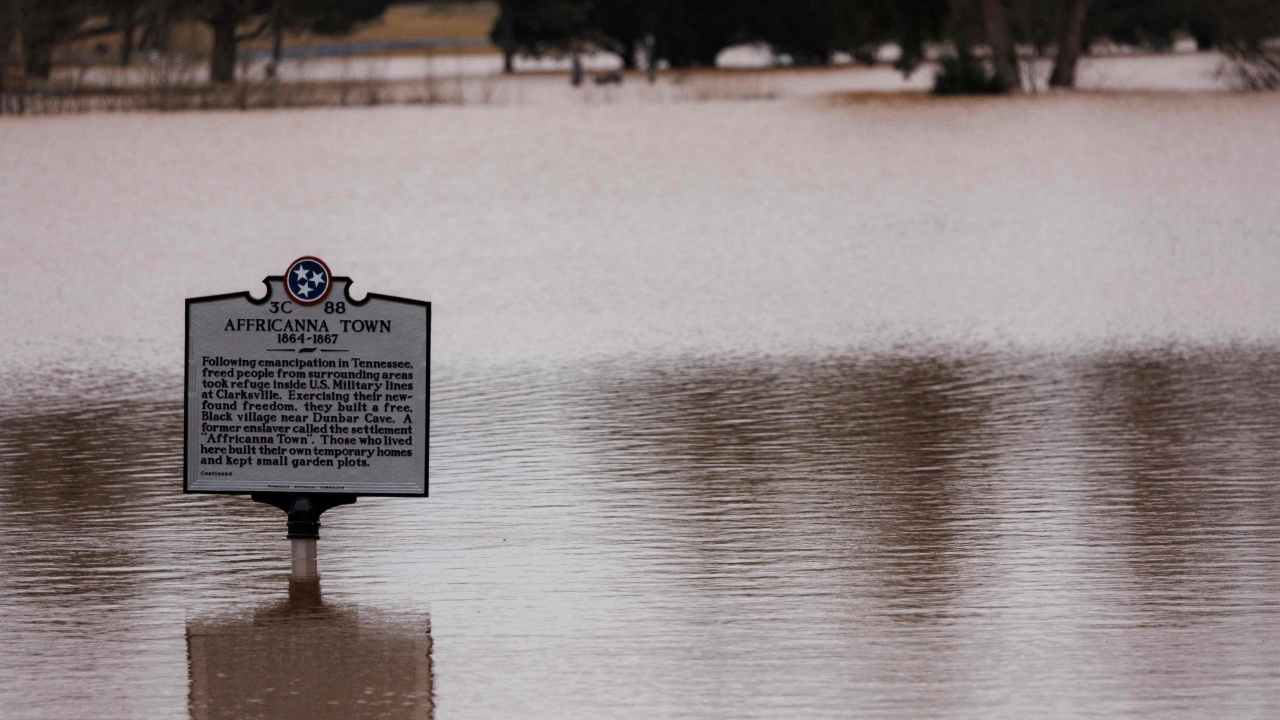  สหรัฐฯเผชิญฝนตกหนักน้ำท่วม เสียชีวิตแล้วอย่างน้อย 9 ศพ