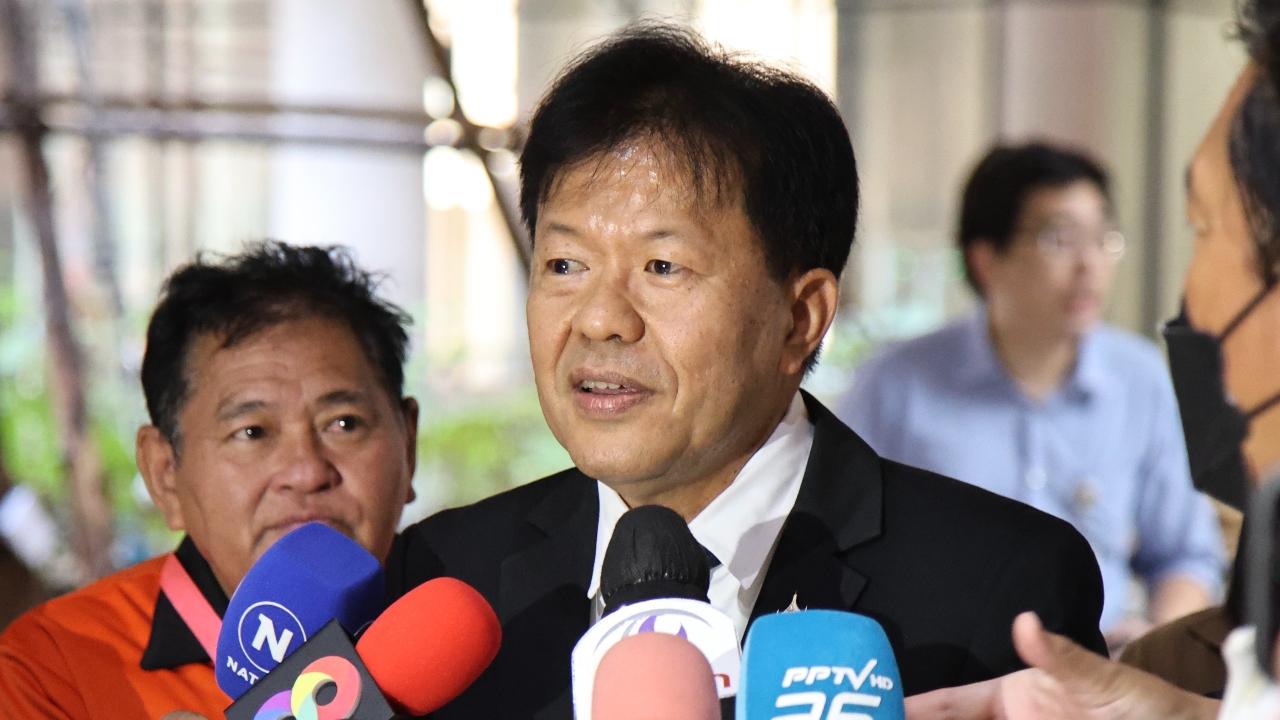 “สส.ปูอัด” ลาประชุม เลขาธิการสภาฯ เผย หมายจับมาถึงแล้ว บรรจุวาระ 20 ก.พ.นี้