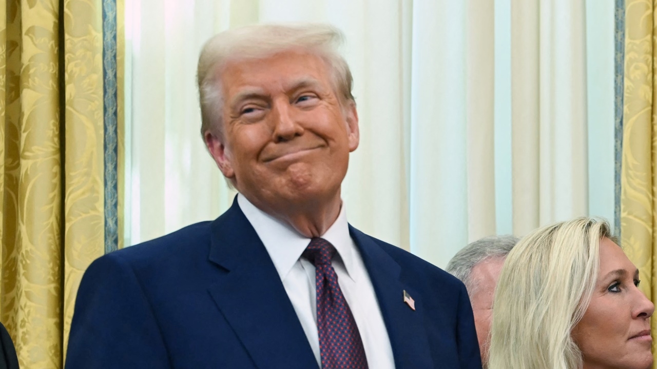 โดนัลด์ ทรัมป์ สั่งวางแผนตั้งกำแพงภาษีตอบโต้ หาทางเพิ่มรายได้สหรัฐฯ