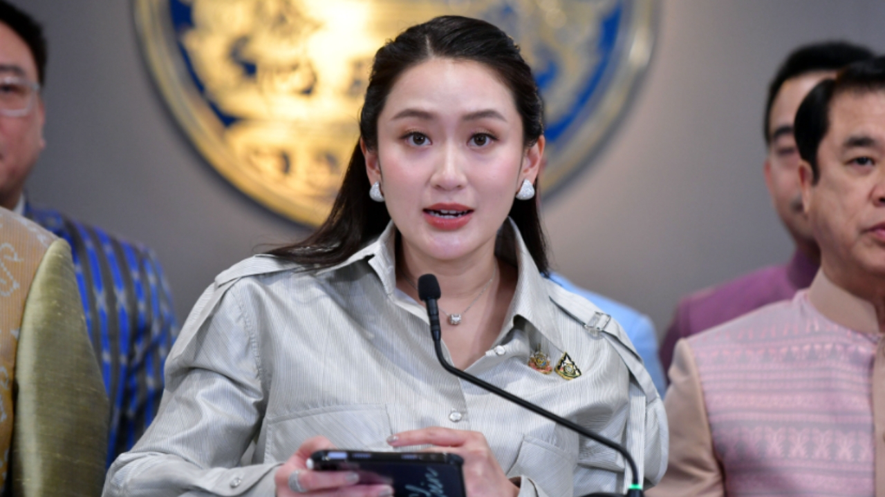 "นายกฯ อิ๊งค์" ยัน "เพื่อไทย" ไม่ใช่พรรคหน้าอย่างหลังอย่าง