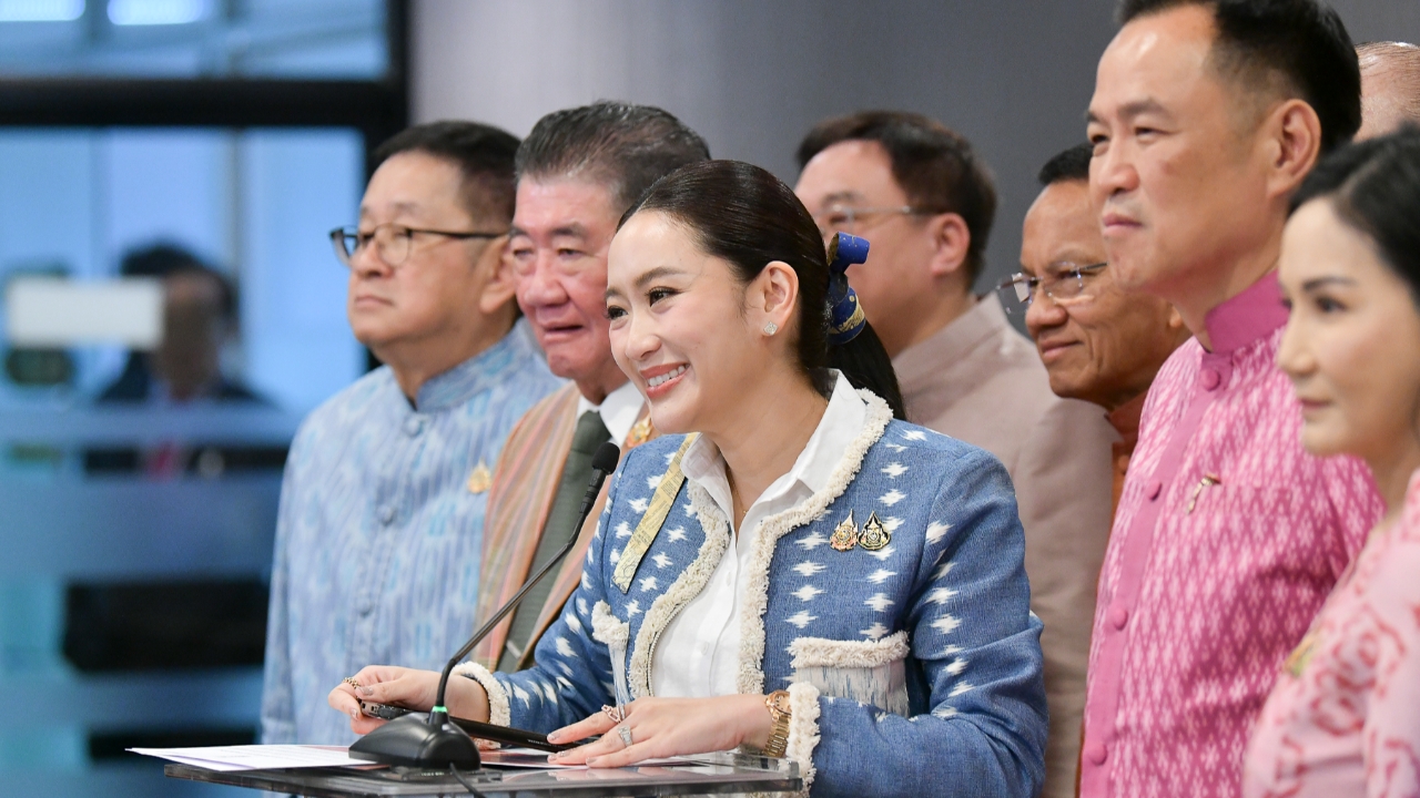 “แพทองธาร” หัวเราะ ปัดข่าวโยก “นฤมล” นั่ง รมช.คลัง-พร้อมฟังคำแนะนำ “สี จิ้นผิง”