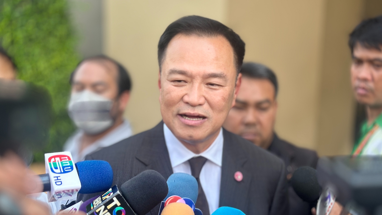 “อนุทิน” ยันไม่ต้องเคลียร์ปมสภาล่ม เผย ภท. เจ้าภาพดินเนอร์พรรคร่วมรัฐบาล 25 ก.พ. นี้