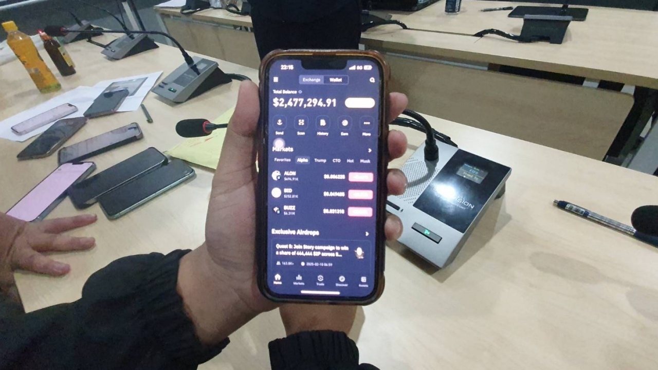 อายัด 84 ล้าน "2 บิ๊กบอสจีน" แก๊งคอลเซ็นเตอร์ หลักฐานมัดส่งคนไปประเทศเพื่อนบ้าน