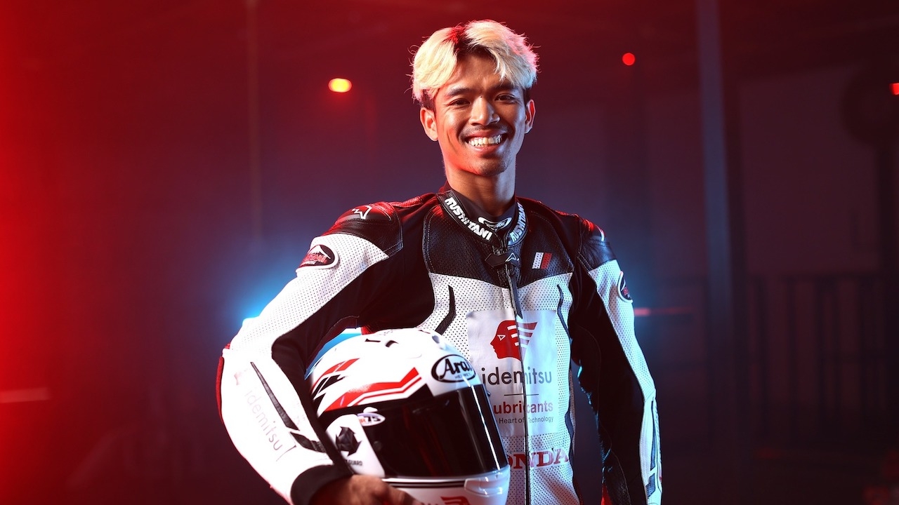 ประวัติศาสตร์ "อิเดมิตสึ ฮอนด้า แอลซีอาร์" เปิดตัว "สมเกียรติ" บิดล่าชัย "Moto GP" คนแรกของไทย