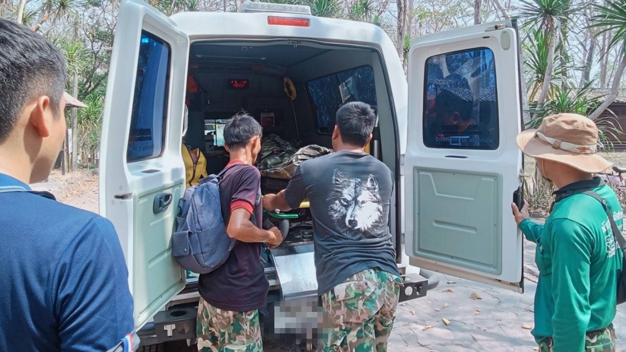 ลูกหาบ "ภูกระดึง" หมดสติ นักท่องเที่ยวช่วยปั้มหัวใจ แต่ยื้อไม่สำเร็จ