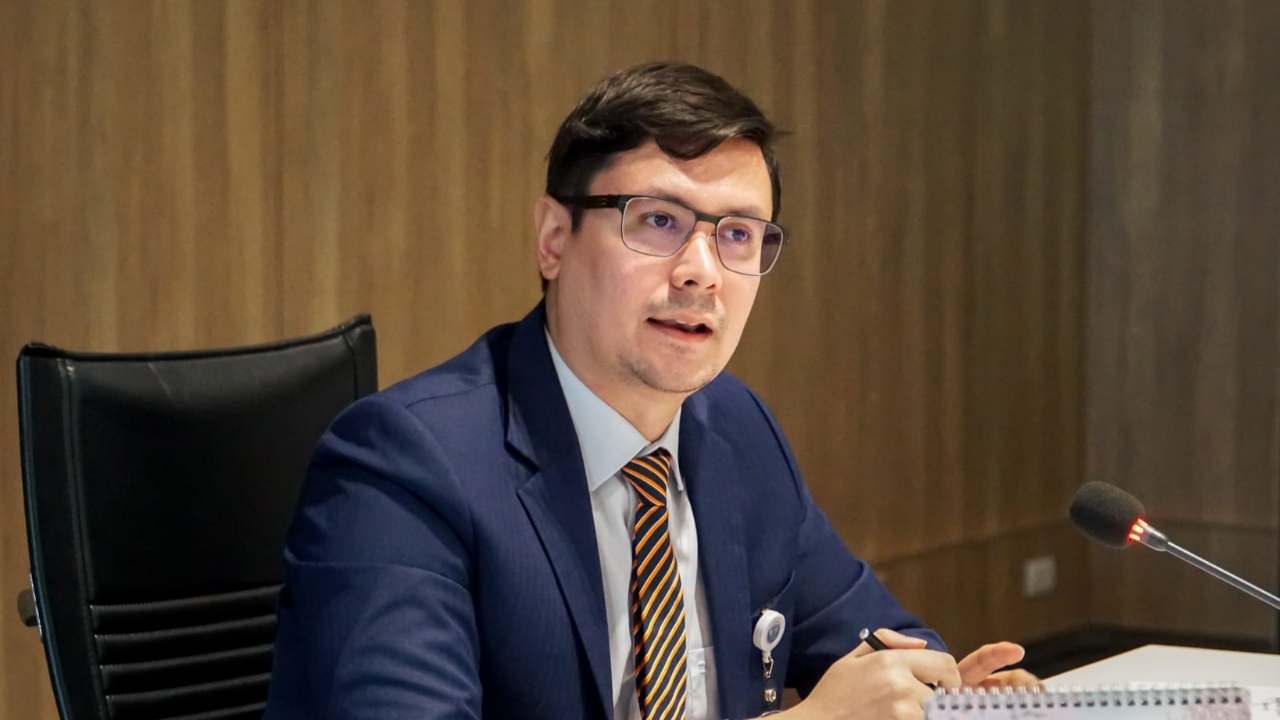 “โรม” จี้รัฐบาลดำเนินคดี “หม่อง ชิตตู่” แง้ม กุมหลายความลับเจ้าหน้าที่รัฐไทย